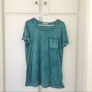 🚫SOLD🚫 Women’s Loose basic pocket tee